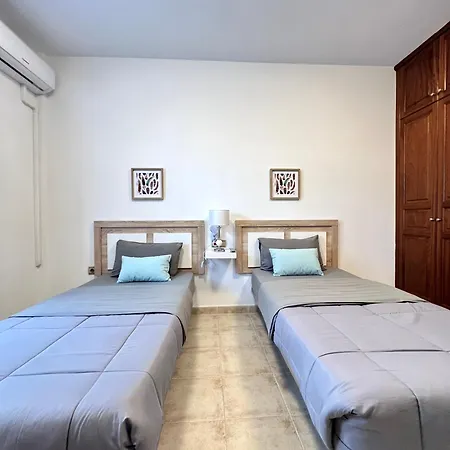 Petra Апартаменты *